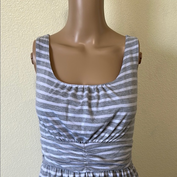 Striped Grey and White Sleeveless Dress - Picture 2 of 6